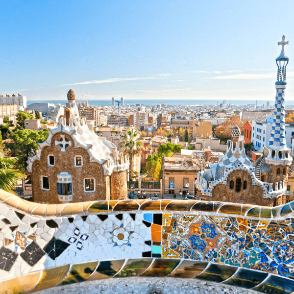 スペイン人気観光：グエル公園（バルセロナ）