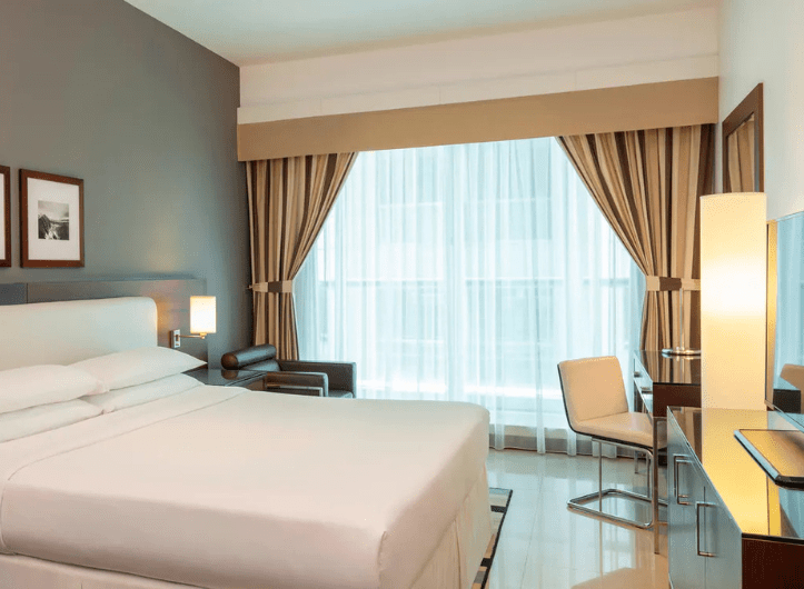 エミレーツ航空直行便利用！：イメージ