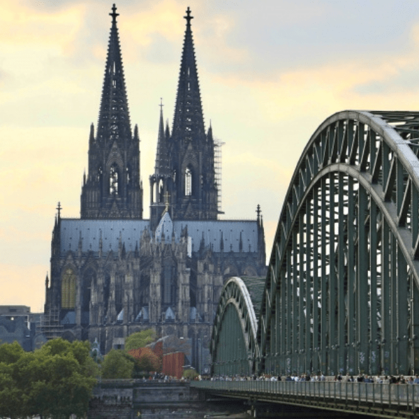 ドイツおすすめスポット：ケルン大聖堂